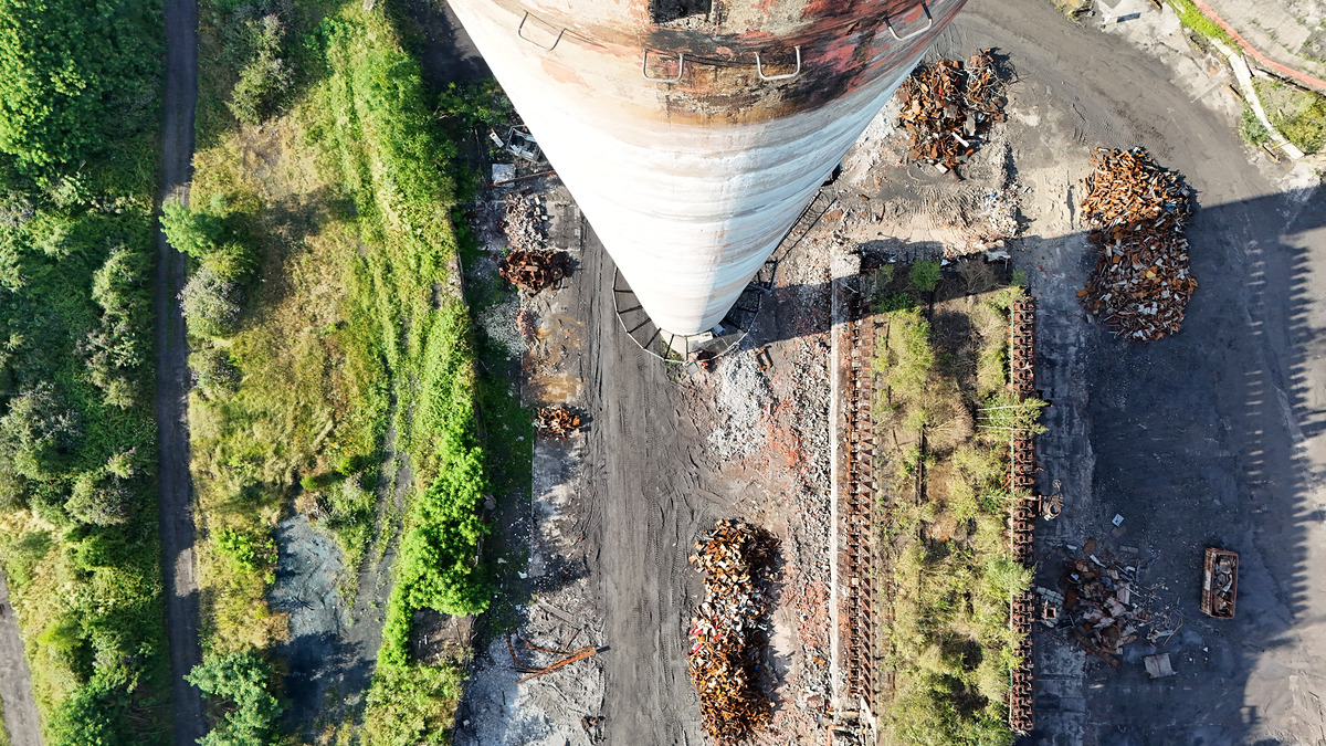 Chimney encounter at 120m